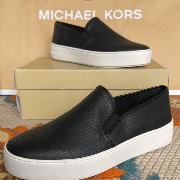 Michael Kors TEDDI SLIP ON
TUMBLED FAUX LTHR
49T2TEFP1L
Black 
Platform Sneakers - Picture 15 of 16